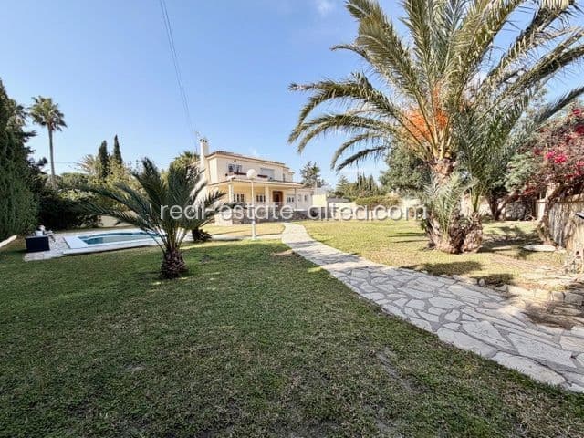 Villa in San Juan de Alicante