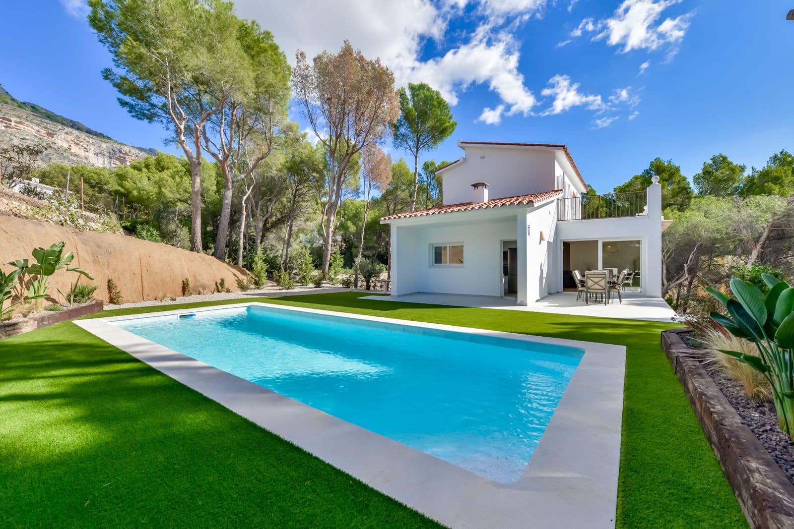 Villa en Altea la Vella reformada junto al Golf Don Cayo