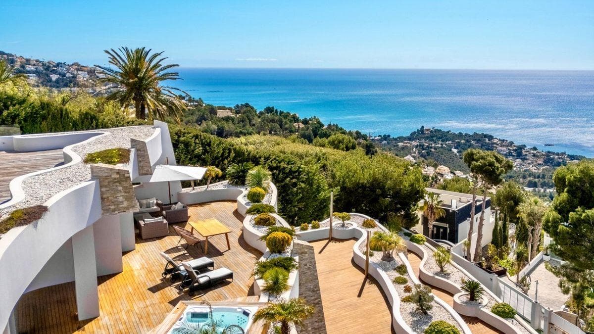 Lujoso apartamento con vistas panorámicas en la exclusiva Sierra de Altea