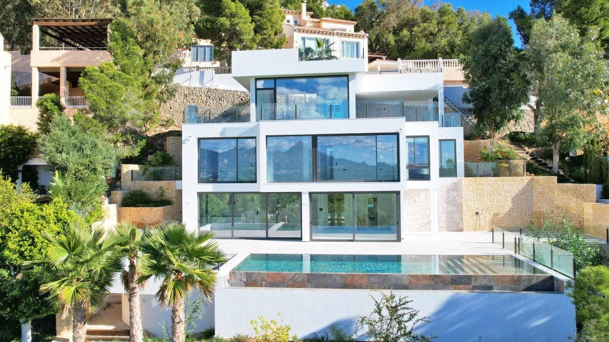 Villa moderna de nueva construccion en Altea Hills con vistas panorámicas al mar