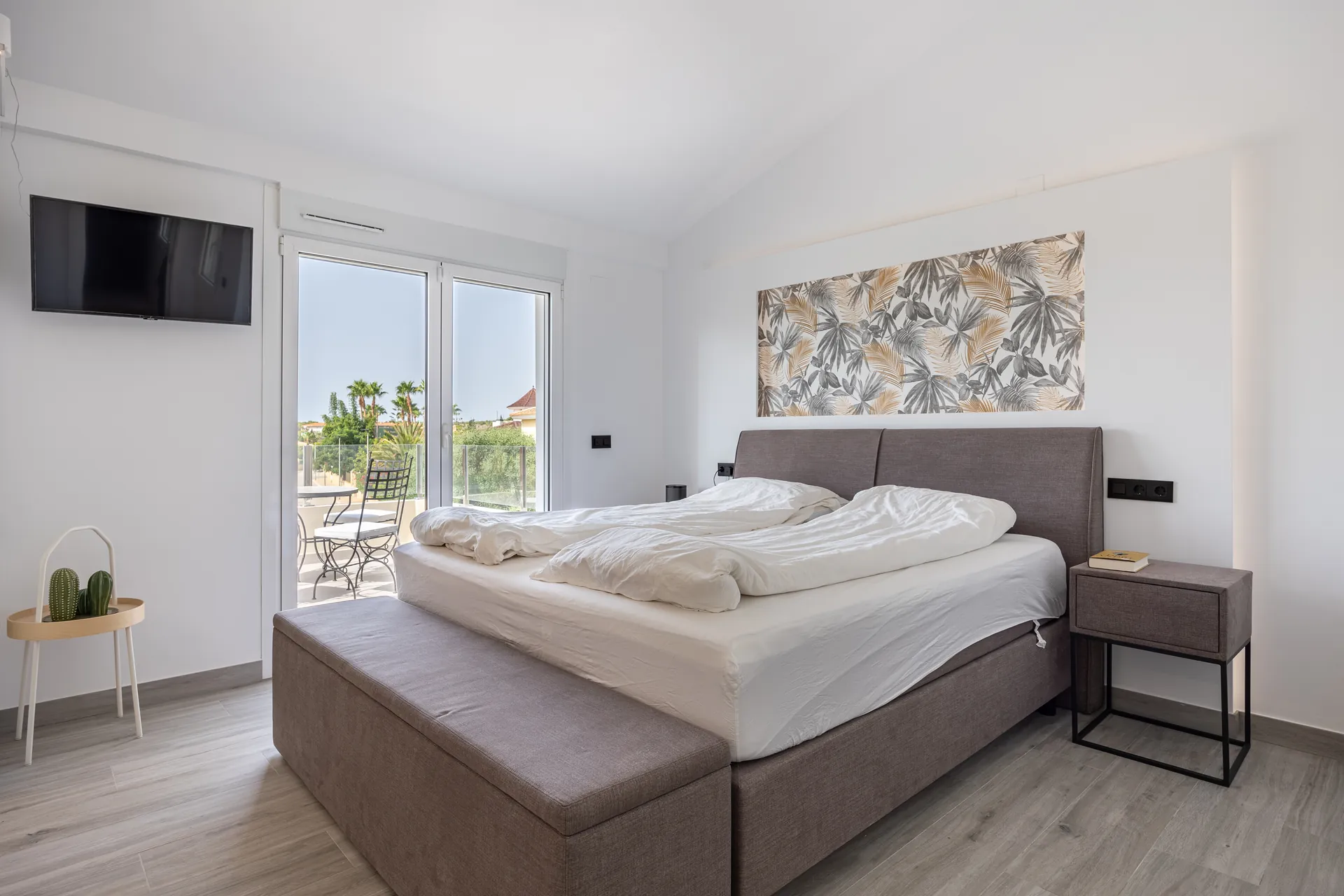 Modern Mediterranean Villa with Pool, Garden and Covered Garage for sale in Alfaz del Pi - 4
