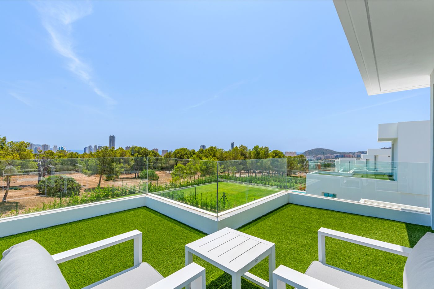 Newly Completed Modern Villa with Sea Views in residencial resort of Finestrat - 4