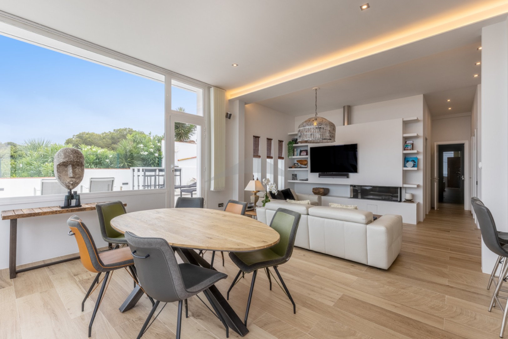 Unique first line house for sale in Moraira - 3