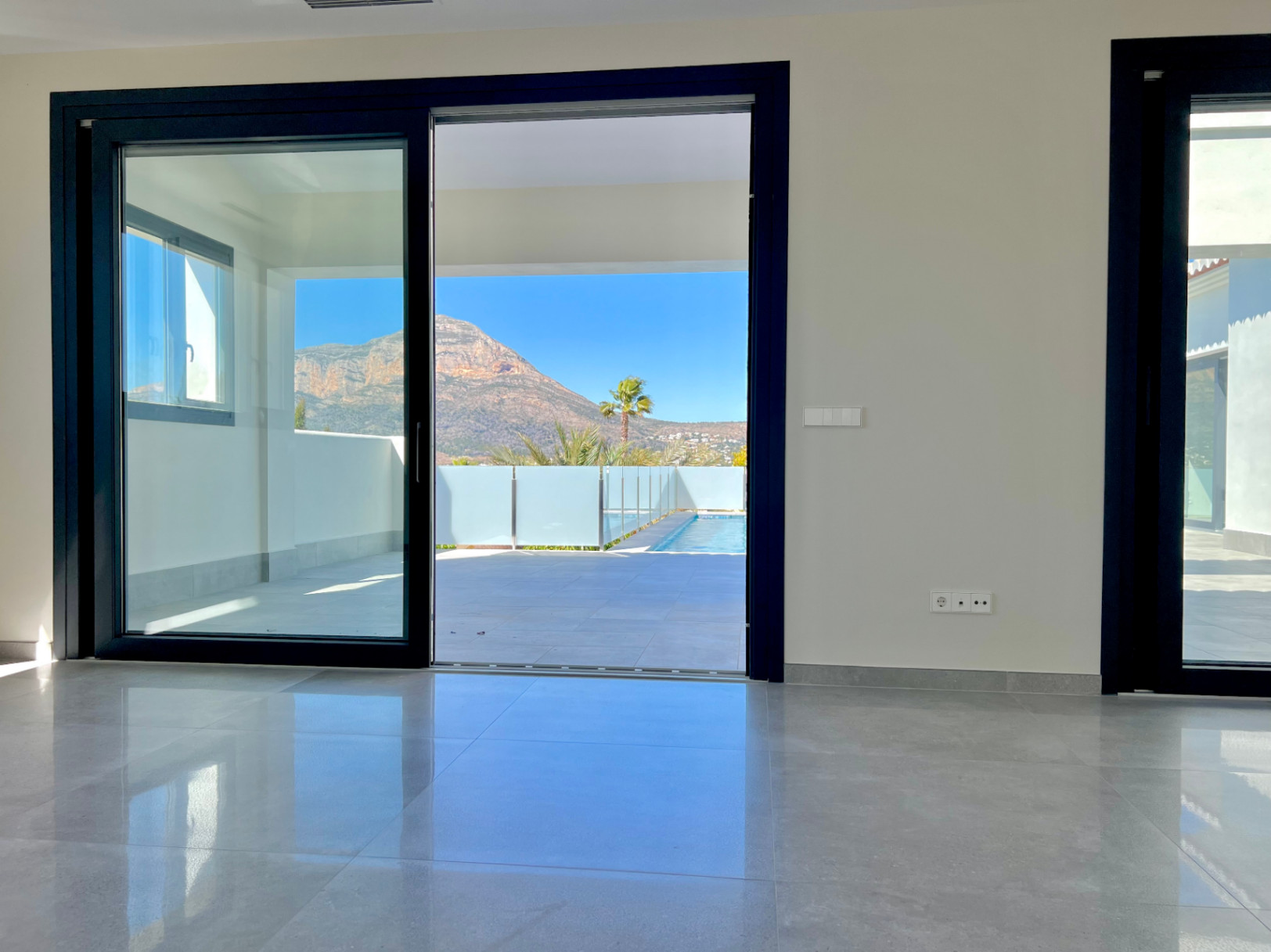 Villa con impresionantes vistas abiertas, recientemente terminada, 2026 - 5